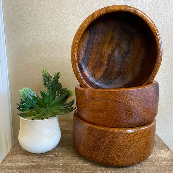 Hand Crafted Vintage Teak Set of 3 Wooden Bowls